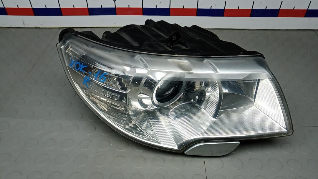 фара правая Skoda Superb 2 поколение 2009, 2.0 л., дизель, АКПП, хетчбэк 5 дв. - фото №1