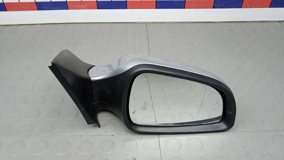 зеркало левое Opel Astra J 2010, 1.8 л., дизель, МКПП, хетчбэк 5 дв., 5PIN - фото №1