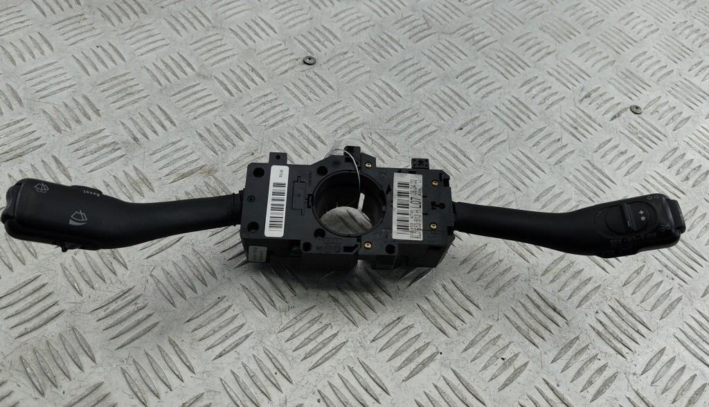 переключатель подрулевой Audi A6 C5 2002, 2.5 л., дизель, АКПП, чёрный, седан, 8L0953513H