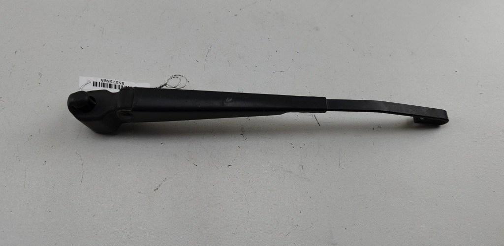 Щеткодержатель (поводок стеклоочистителя) задний Mercedes-Benz C W202 1998, 1.8 л., бензин, АКПП, синий, универсал