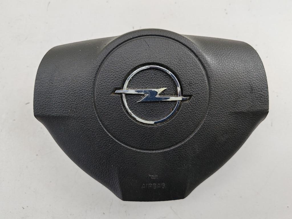 подушка безопасности водителя Opel Signum 2006, 1.9 л., дизель, МКПП, серый, хетчбэк 5 дв., 13203886
