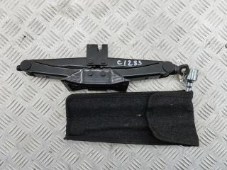 домкрат Hyundai Matrix 1 поколение [рестайлинг] 2006, 1.6 л., бензин, МКПП, зелёный, хетчбэк 5 дв.