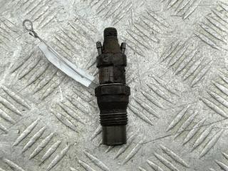 форсунка Volkswagen Transporter T4 1996, 2.4 л., дизель, МКПП, красный, микроавтобус, 068130202