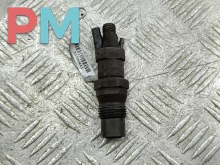 форсунка Volkswagen Transporter T4 1996, 2.4 л., дизель, МКПП, красный, микроавтобус, 068130202