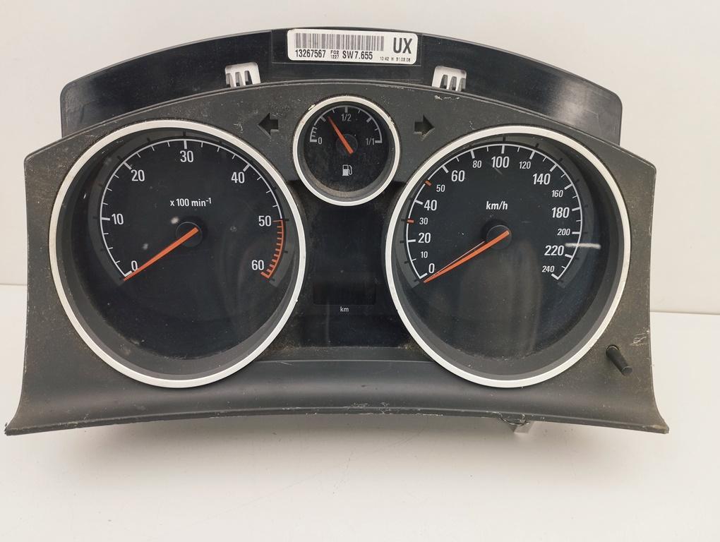 приборная панель Opel Astra H 2008, 1.7 л., дизель, МКПП, серый, универсал, 13267567