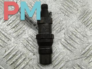 форсунка Volkswagen Transporter T4 1996, 2.4 л., дизель, МКПП, красный, микроавтобус, 068130202