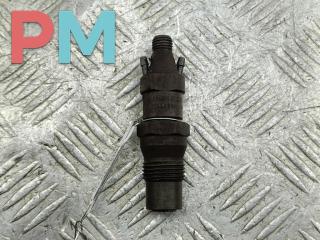 форсунка Volkswagen Transporter T4 1996, 2.4 л., дизель, МКПП, красный, микроавтобус, 068130202