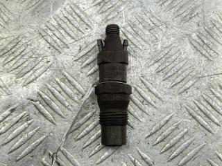 форсунка Volkswagen Transporter T4 1996, 2.4 л., дизель, МКПП, красный, микроавтобус, 068130202