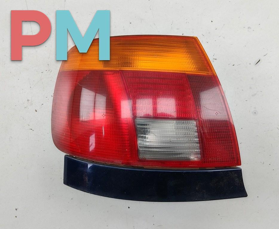 фонарь задний левый Audi A4 B5 1994, 1.6 л., бензин, МКПП, синий, седан, 8D0945095A - фото №1