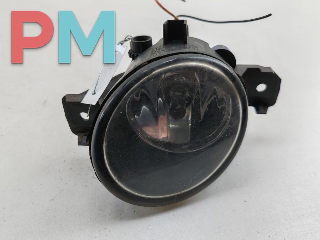 фара противотуманная правая Nissan Primera P12 2006, 1.8 л., бензин, МКПП, чёрный, универсал, 89202701 - фото №1