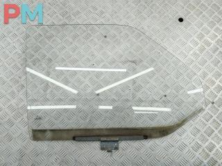 стекло двери передней правой Volkswagen Transporter T4 1996, 2.4 л., дизель, МКПП, красный, микроавтобус