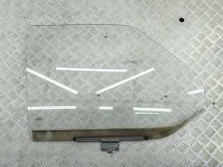 стекло двери передней правой Volkswagen Transporter T4 1996, 2.4 л., дизель, МКПП, красный, микроавтобус