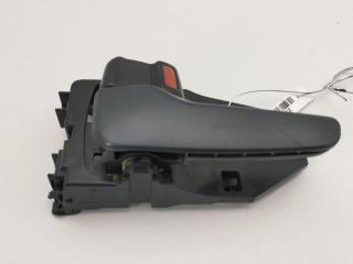 ручка внутренняя передняя левая Mitsubishi Outlander 1 поколение 2004, 2.0 л., бензин, МКПП, чёрный, внедорожник 5 дв.