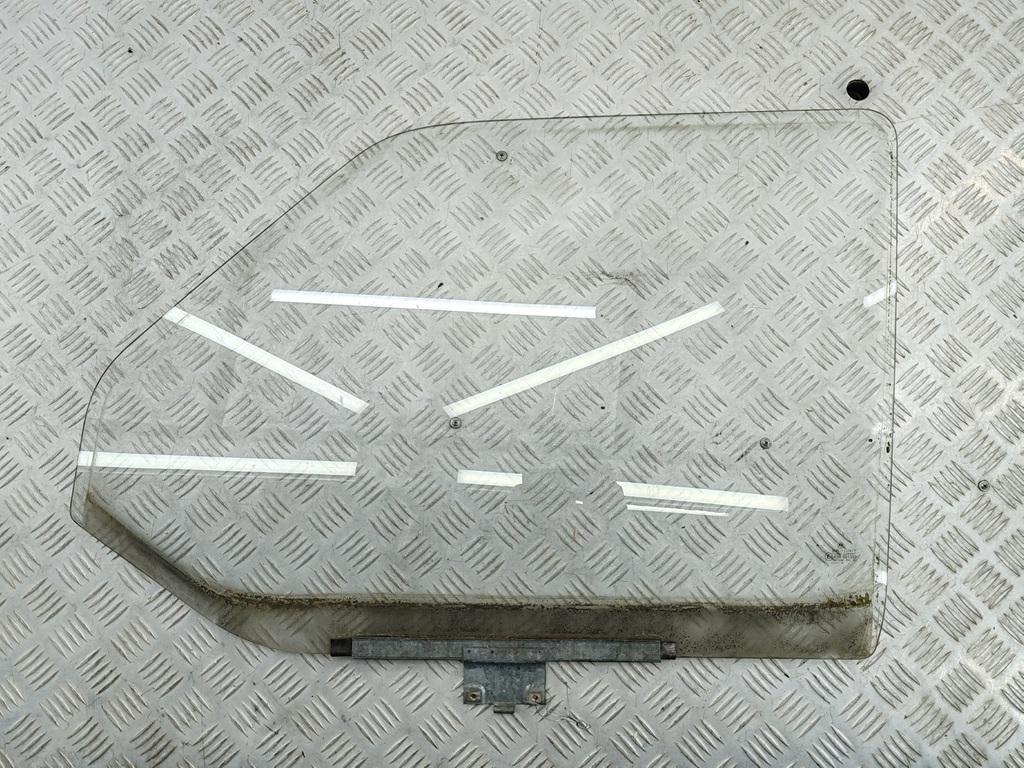 стекло двери передней левой Volkswagen Transporter T4 1997, 2.4 л., дизель, МКПП, синий, микроавтобус