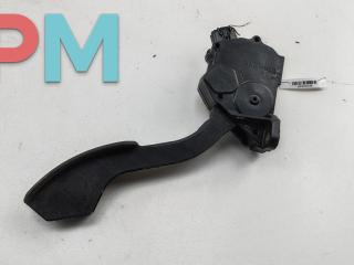 педаль Toyota RAV4 XA30 2006, 2.2 л., дизель, МКПП, чёрный, внедорожник 5 дв., 7811042010