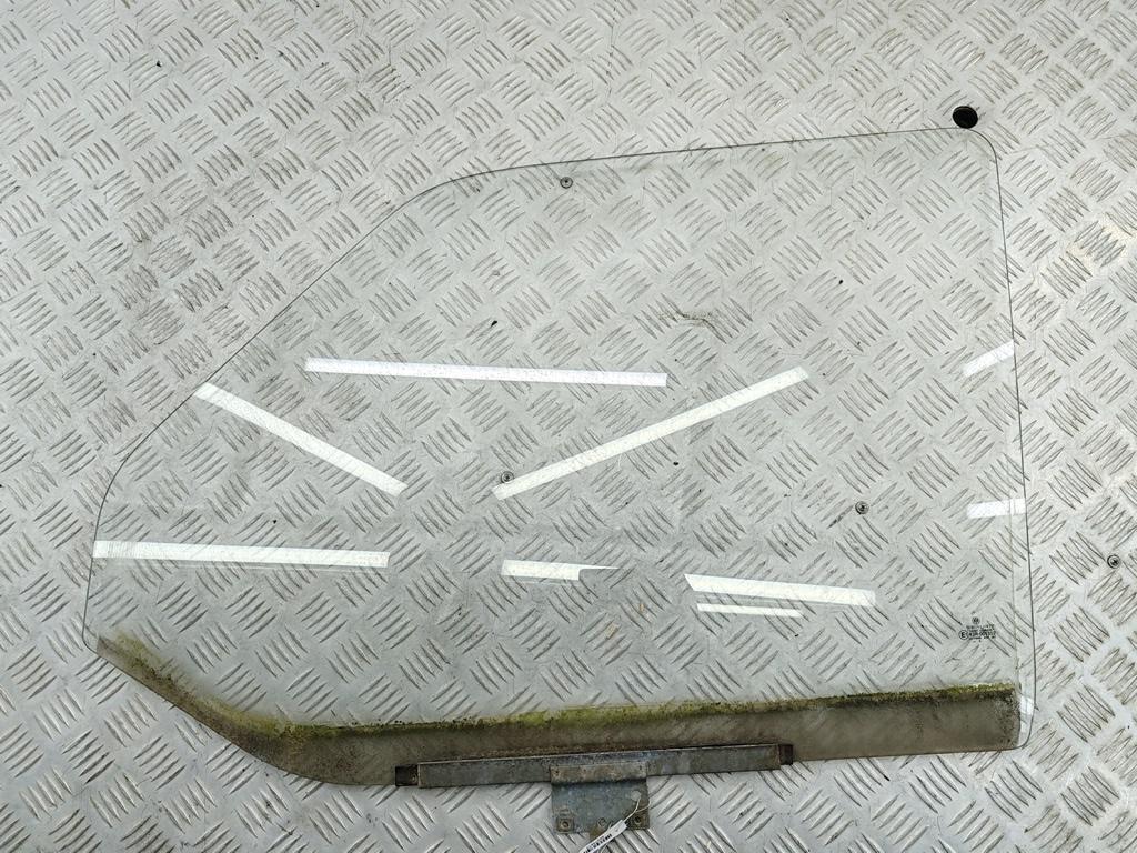 стекло двери передней левой Volkswagen Transporter T4 1996, 2.4 л., дизель, МКПП, красный, микроавтобус