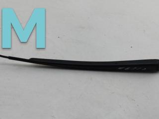 Щеткодержатель (поводок стеклоочистителя) передний Toyota RAV4 XA30 2006, 2.2 л., дизель, МКПП, чёрный, внедорожник 5 дв.