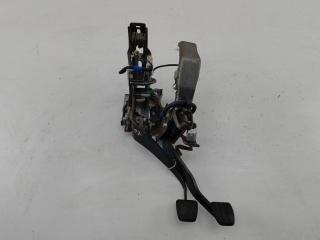 узел педальный (блок педалей) Toyota RAV4 XA30 2006, 2.2 л., дизель, МКПП, чёрный, внедорожник 5 дв.