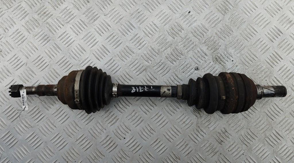 полуось передняя левая (приводной вал, ШРУС) Opel Zafira A 2000, 2.2 л., бензин, МКПП, зелёный, минивэн