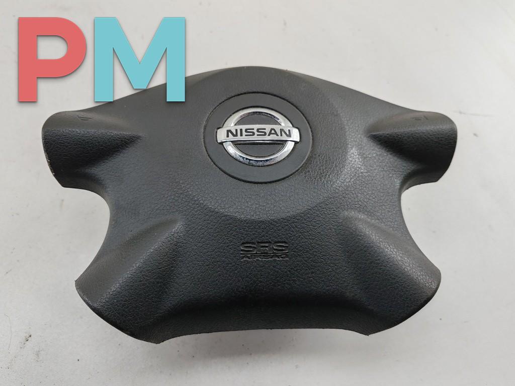 подушка безопасности водителя Nissan Primera P12 2002, 1.8 л., бензин, МКПП, серый, седан, 01649702 - фото №1