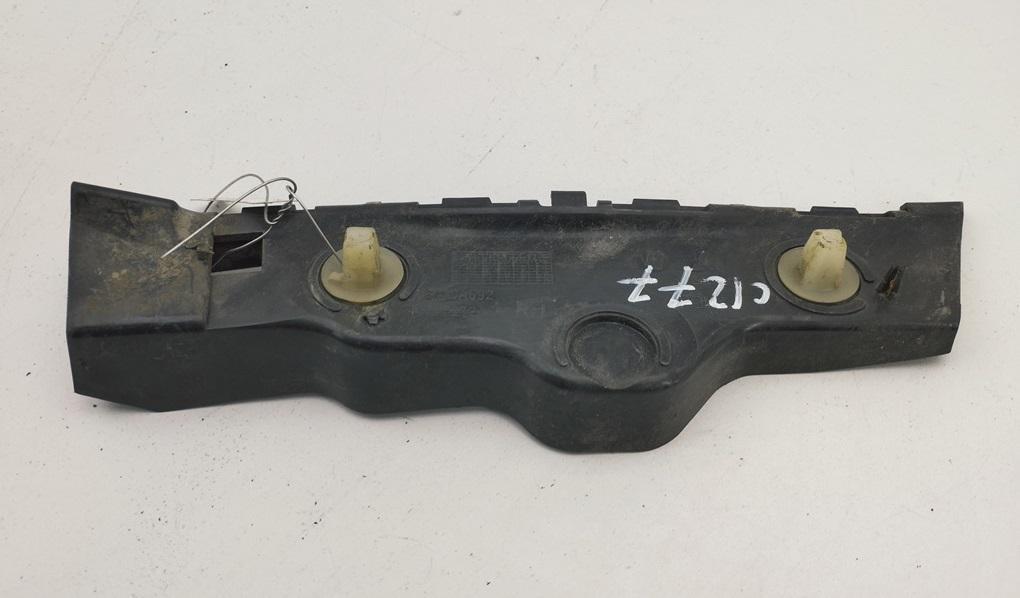 кронштейн заднего бампера Mitsubishi Colt 6 поколение (Z20/Z30) 2006, 1.3 л., бензин, АКПП, серый, хетчбэк 5 дв., MN105272 - фото №1