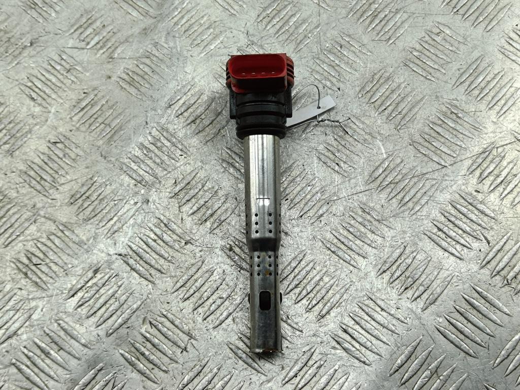 катушка зажигания Audi A6 4F/C6 2004, 2.4 л., бензин, МКПП, чёрный, седан, 06E905115E - фото №1