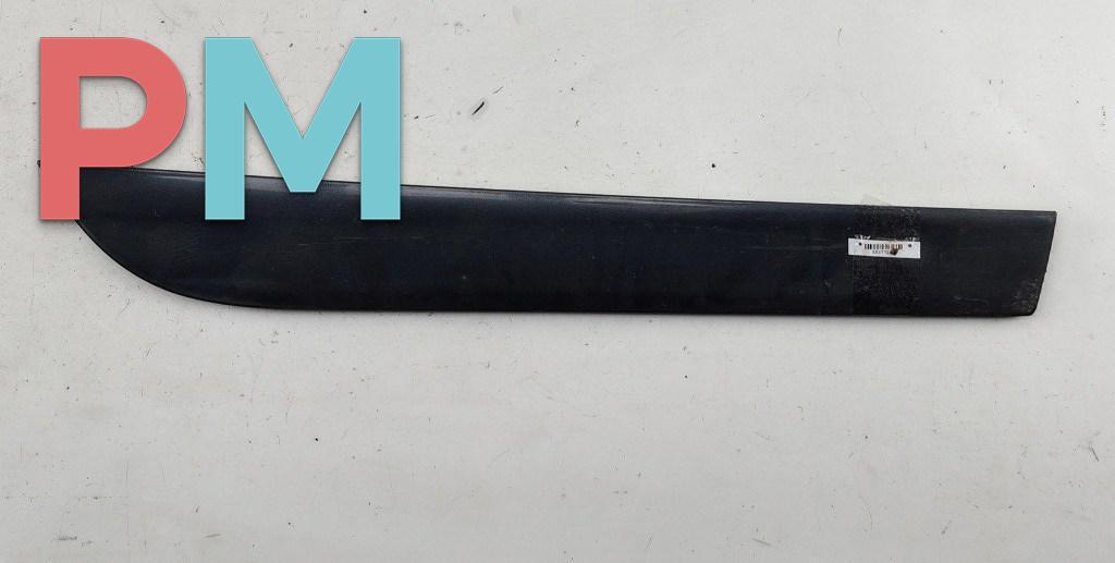 молдинг двери задней правой Audi A6 4F/C6 2004, 2.4 л., бензин, МКПП, чёрный, седан - фото №1