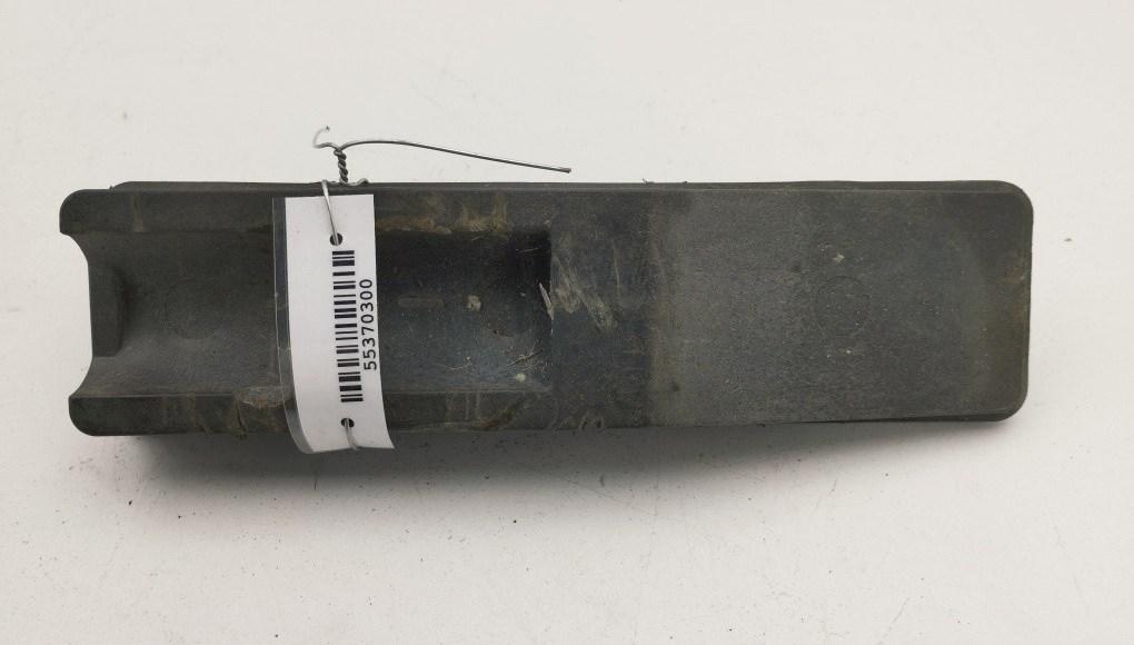 опора под домкрат (поддомкратная подушка) Audi A6 4F/C6 2005, 2.4 л., бензин, АКПП, серый, универсал, 4F0802847 - фото №1