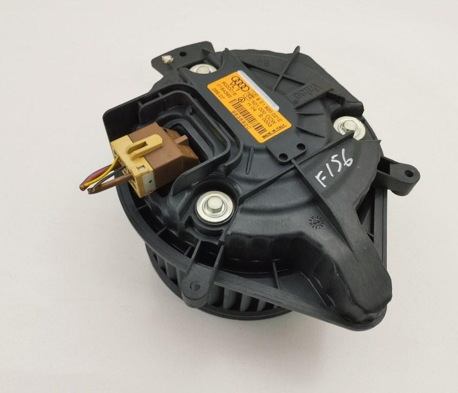 моторчик печки Audi A4 B7 2007, 2.0 л., дизель, МКПП, чёрный, универсал, 8E1820021E - фото №1