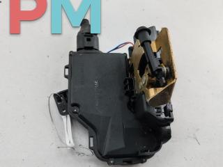 замок двери передней правой Audi A4 B6 2001, 2.0 л., бензин, АКПП, серый, седан