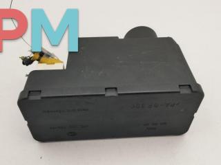 компрессор центрального замка Audi A4 B5 1994, 1.6 л., бензин, МКПП, синий, седан, 4A0862257J