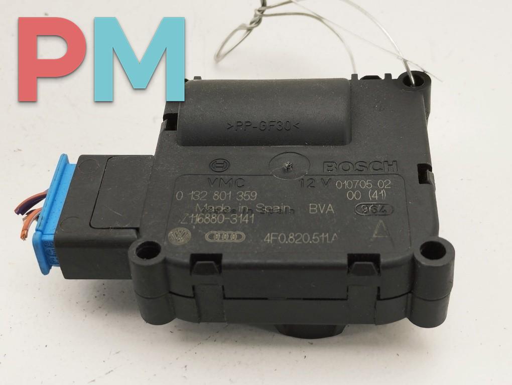 моторчик заслонки печки Audi A6 4F/C6 2005, 2.4 л., бензин, АКПП, серый, универсал, 4F0820511A - фото №1