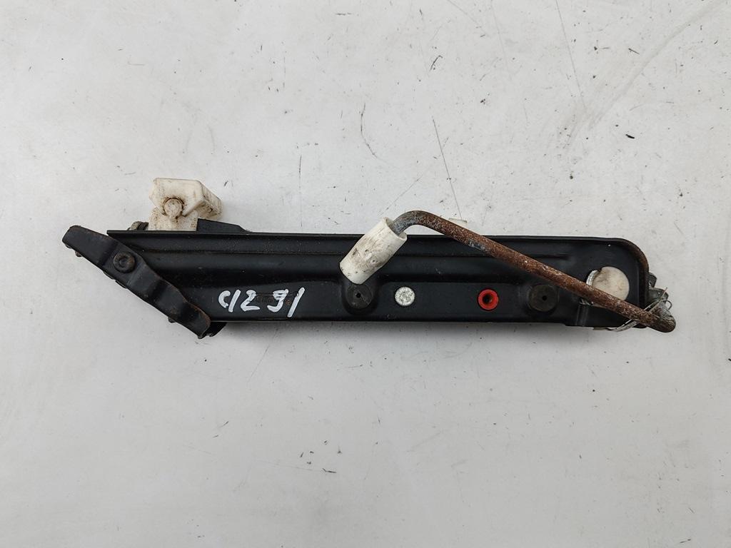 домкрат BMW 3 E46 1999, 1.9 л., бензин, МКПП, синий, седан, 1094911