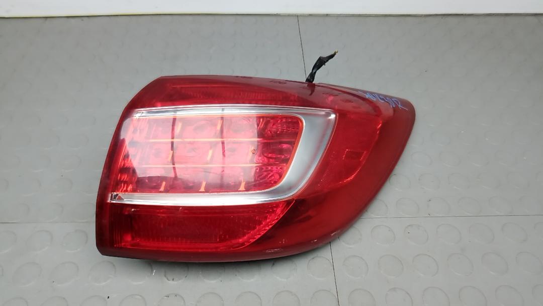 фонарь задний правый Kia Sportage 3 поколение 2012, 2.0 л., дизель, МКПП, внедорожник 5 дв. - фото №1