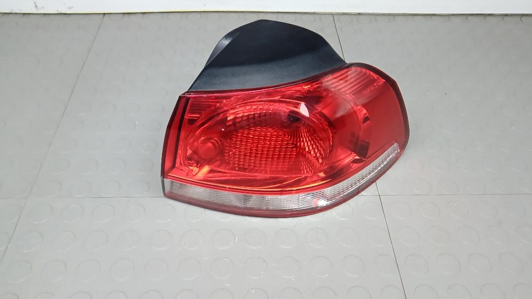 фонарь задний правый Volkswagen Golf 6 поколение 2009, 2.0 л., дизель, МКПП, хетчбэк 5 дв. - фото №1