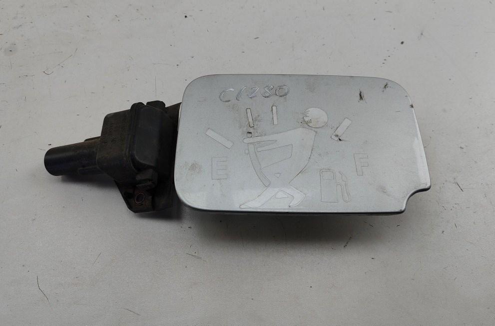 лючок топливного бака Citroen C8 2003, 2.2 л., бензин, МКПП, серый, минивэн, 1485207080 - фото №1