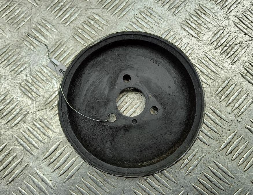 шкив насоса гидроусилителя BMW 3 E46 1999, 1.9 л., бензин, МКПП, синий, седан, 1247891 - фото №1