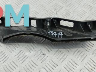 кронштейн переднего бампера Volkswagen Passat B6 2008, 2.0 л., дизель, МКПП, синий, универсал, 3C0807889