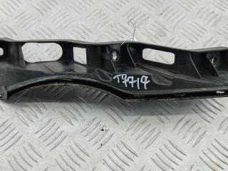 кронштейн переднего бампера Volkswagen Passat B6 2008, 2.0 л., дизель, МКПП, синий, универсал, 3C0807889