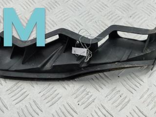 кронштейн переднего бампера Volkswagen Passat B6 2008, 2.0 л., дизель, МКПП, синий, универсал, 3C0807890