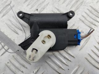 моторчик заслонки печки Volkswagen Passat B6 2005, 2.0 л., бензин, АКПП, чёрный, универсал, 0132801363