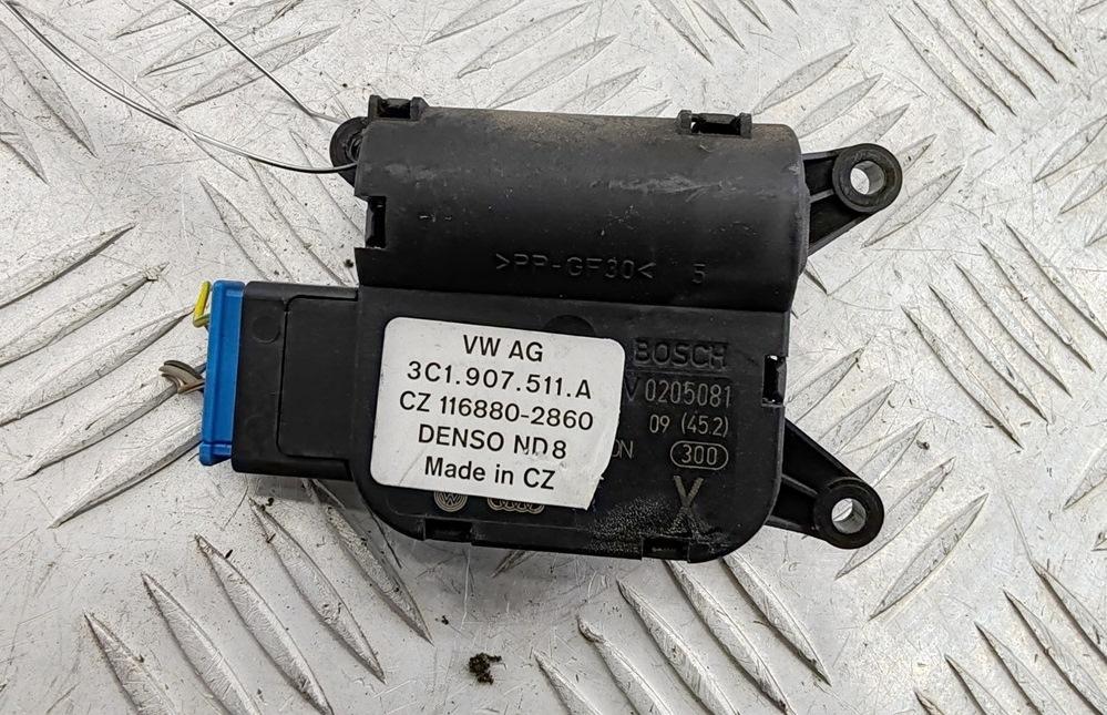 моторчик заслонки печки Volkswagen Passat B6 2008, 2.0 л., дизель, МКПП, серый, универсал, 3C1907511A