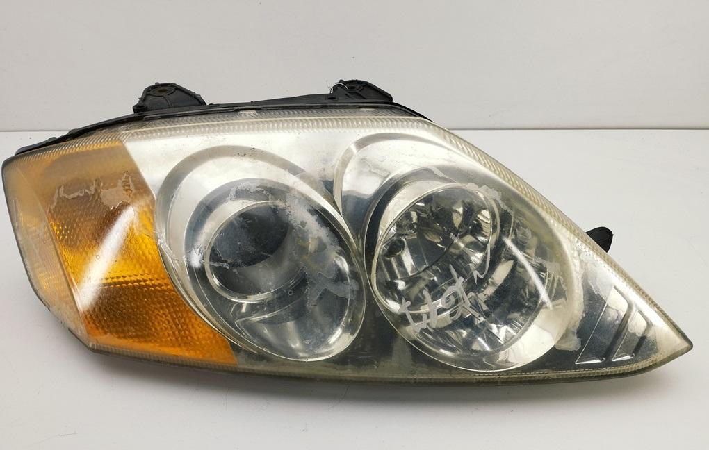 фара правая Hyundai Coupe 2002, 2.0 л., бензин, МКПП, красный, купе, 92102-2CXXX