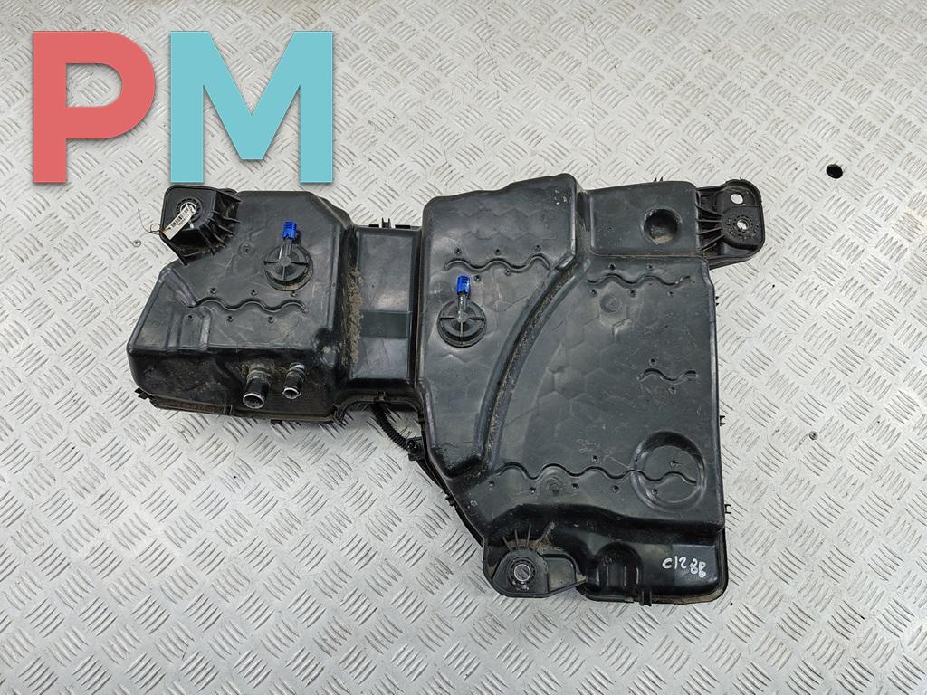 бак AdBlue (мочевины) Volkswagen Tiguan 2 поколение 2016, 2.0 л., дизель, АКПП, коричневый, внедорожник 5 дв., 5QF131877F - фото №1