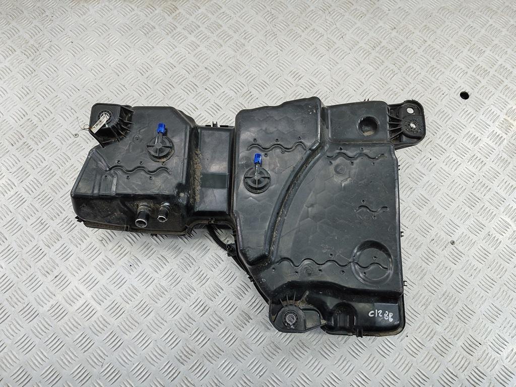 бак AdBlue (мочевины) Volkswagen Tiguan 2016, 2.0 л., дизель, АКПП, коричневый, внедорожник 5 дв., 5QF131877F