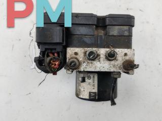 блок ABS Volkswagen Caddy 3 поколение 2006, 2.0 л., бензин, МКПП, красный, фургон, 1K0907379P, 1K0614117H