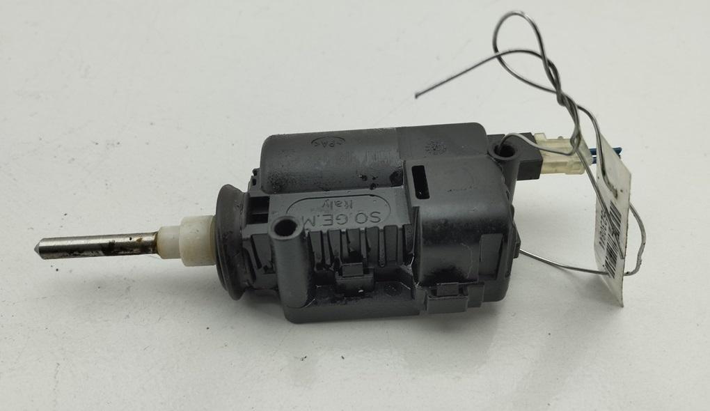 замок лючка топливного бака Opel Astra H 2006, 1.8 л., бензин, МКПП, чёрный, универсал, 13158426