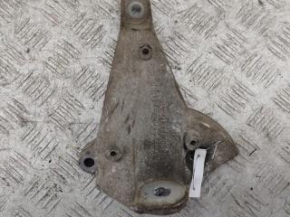 кронштейн КПП Audi A4 B5 1998, 1.8 л., Ti, бензин, АКПП, красный, седан, 8D0399113AC