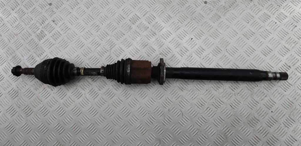 полуось передняя правая (приводной вал, ШРУС) Opel Astra H 2007, 1.9 л., дизель, АКПП, серый, универсал, 13107285