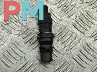 форсунка Volkswagen Transporter T4 1992, 2.4 л., дизель, МКПП, белый, микроавтобус, 068130202